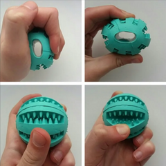 interactive-rubber-slow-feeder-dog-ball