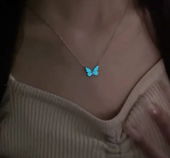 blue-luminous-smart-butterfly-necklace