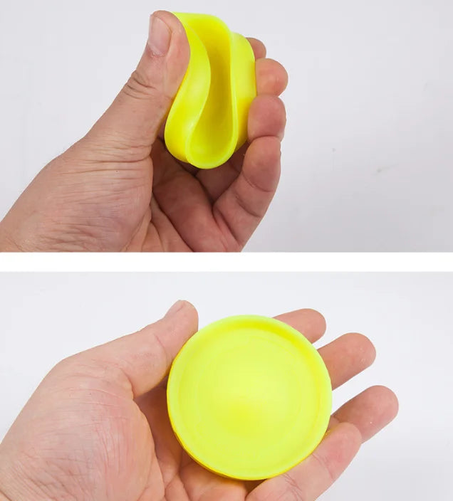 mini-flying-disc-catching-game